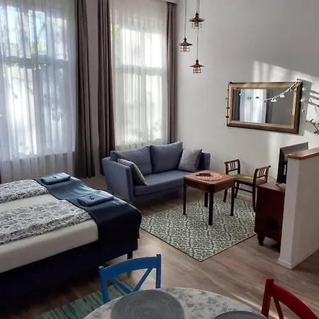 M37 Apartment *
