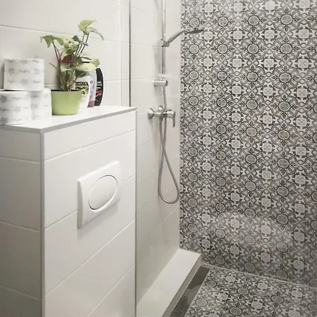M37 Apartment *