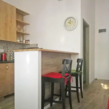M37 Apartment